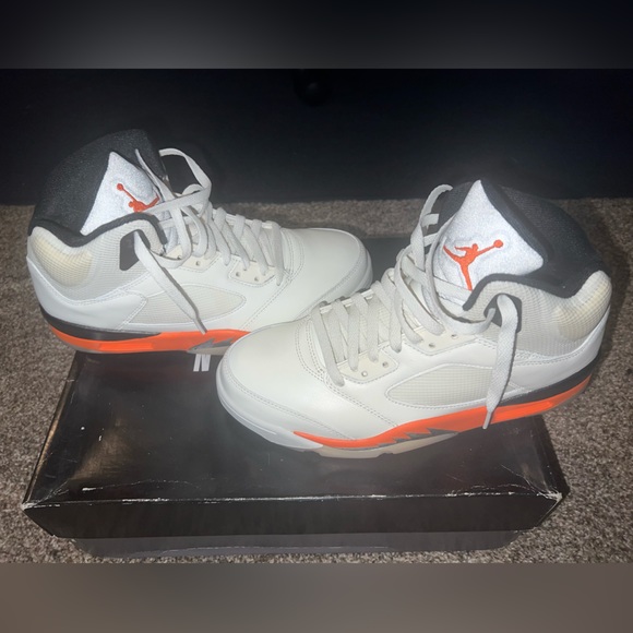 Jordan 5 - Picture 3 of 6